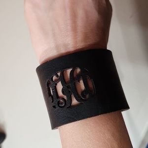 Rustic Cuff  Black & Tan Colored Leather Double Snap Closure Bracelet